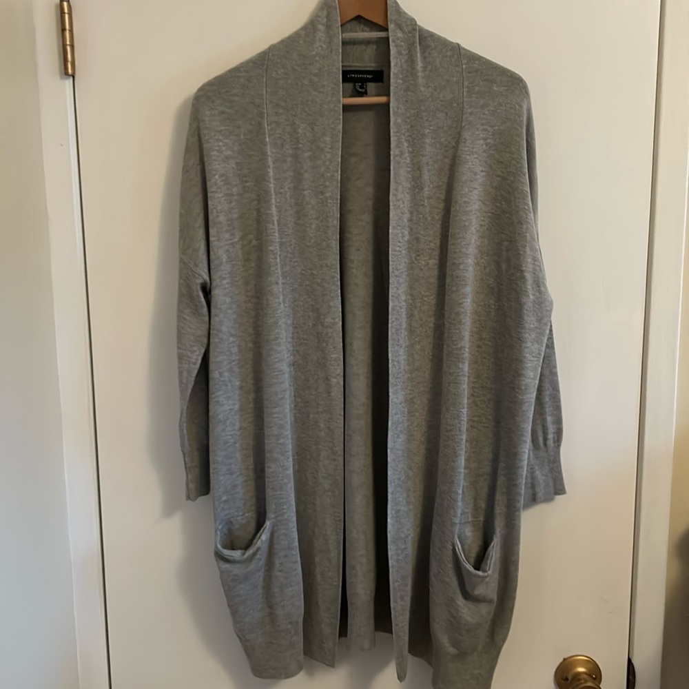 Atmosphere VGUC, oversized grey open cardi with pockets.